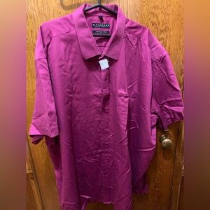 6XL Signature Carrington short sleeved dress shirt. Like new